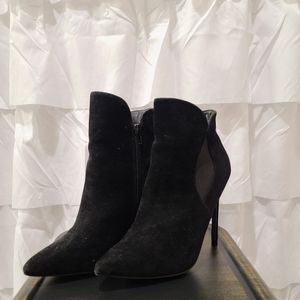 Black boots size 8